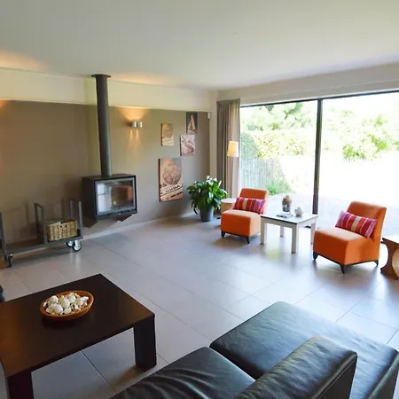 Family Villa, Profondeville