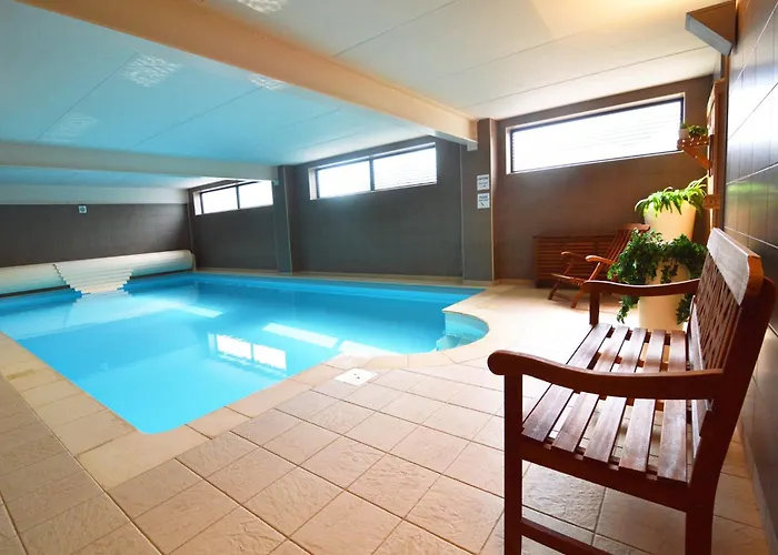 Family Villa, Profondeville בואה - דה - ווילרס