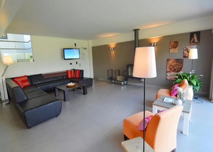 Family Villa, Profondeville בית נופש בואה - דה - ווילרס